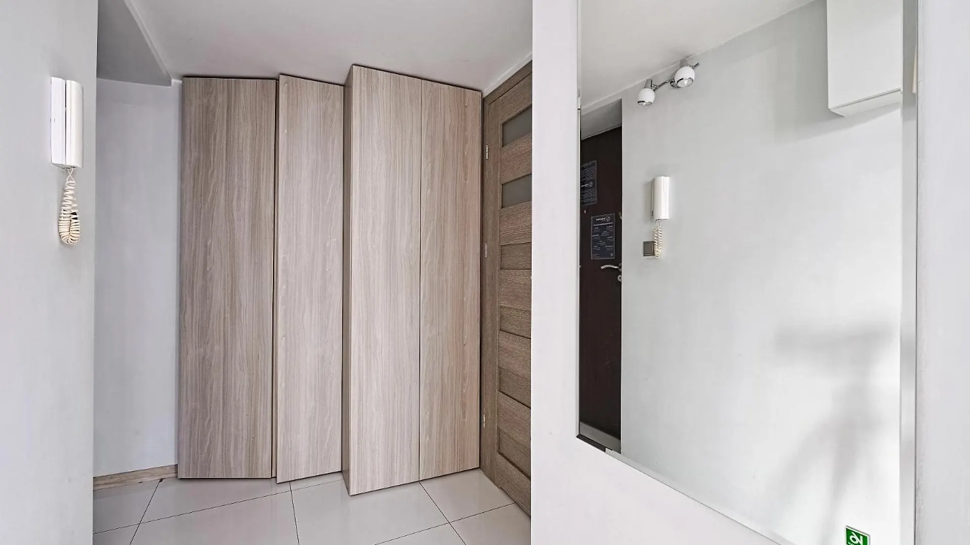 Urbannestgroup - Old Town -S9 Apartment Warsaw Poland